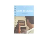 Portada del guión "Nubes de verano", con una imagen de una mujer y un hombre en una habitación.