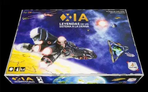 Caja del juego de mesa "XIA: Leyendas de un Sistema a la Deriva", con naves espaciales y planetas.