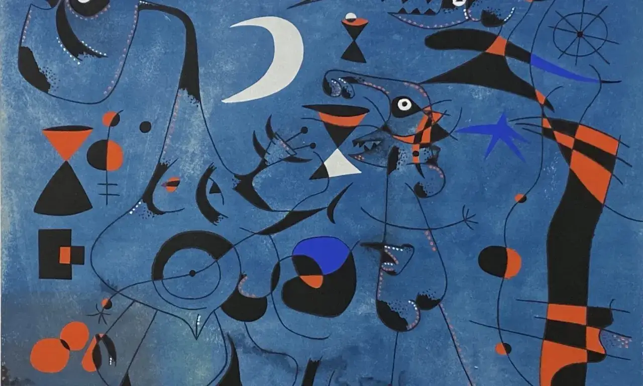 Un lienzo vibrante con figuras abstractas y formas geom&eacute;tricas, t&iacute;pico de las joan miro obras. Destacan una luna creciente, estrellas y un juego de colores azul, negro y naranja.